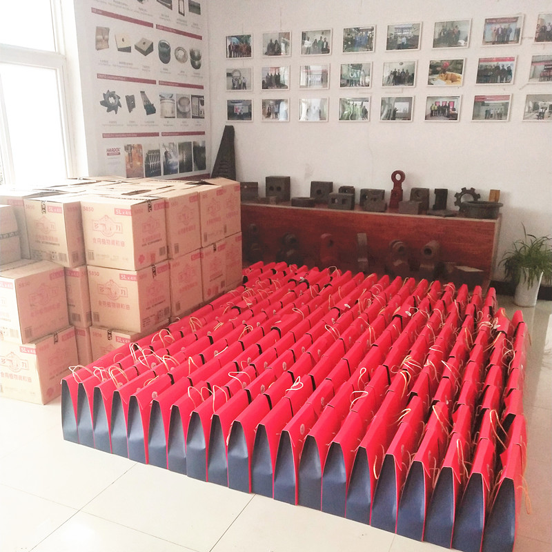 迎中秋，發(fā)禮品！洛陽順祥祝大家中秋節(jié)快樂！